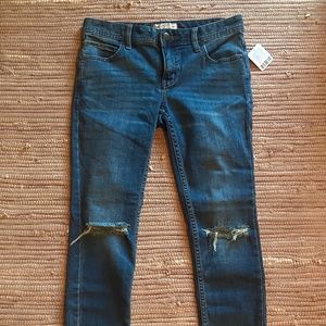 NWT Free People Size 27 Ankle Fray Distressed